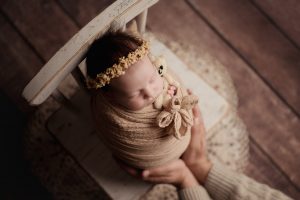 newborn photo session - girl