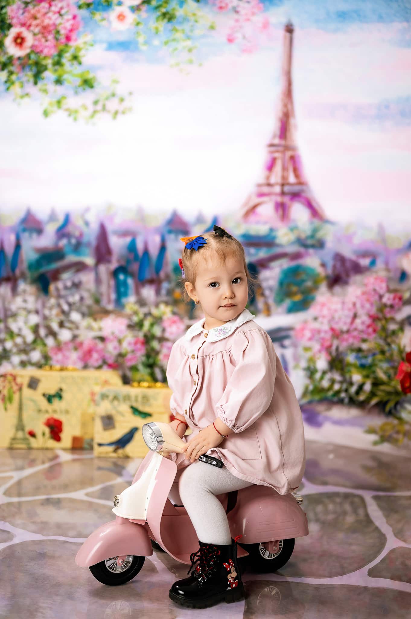 Children's photography natural poses photoshoot