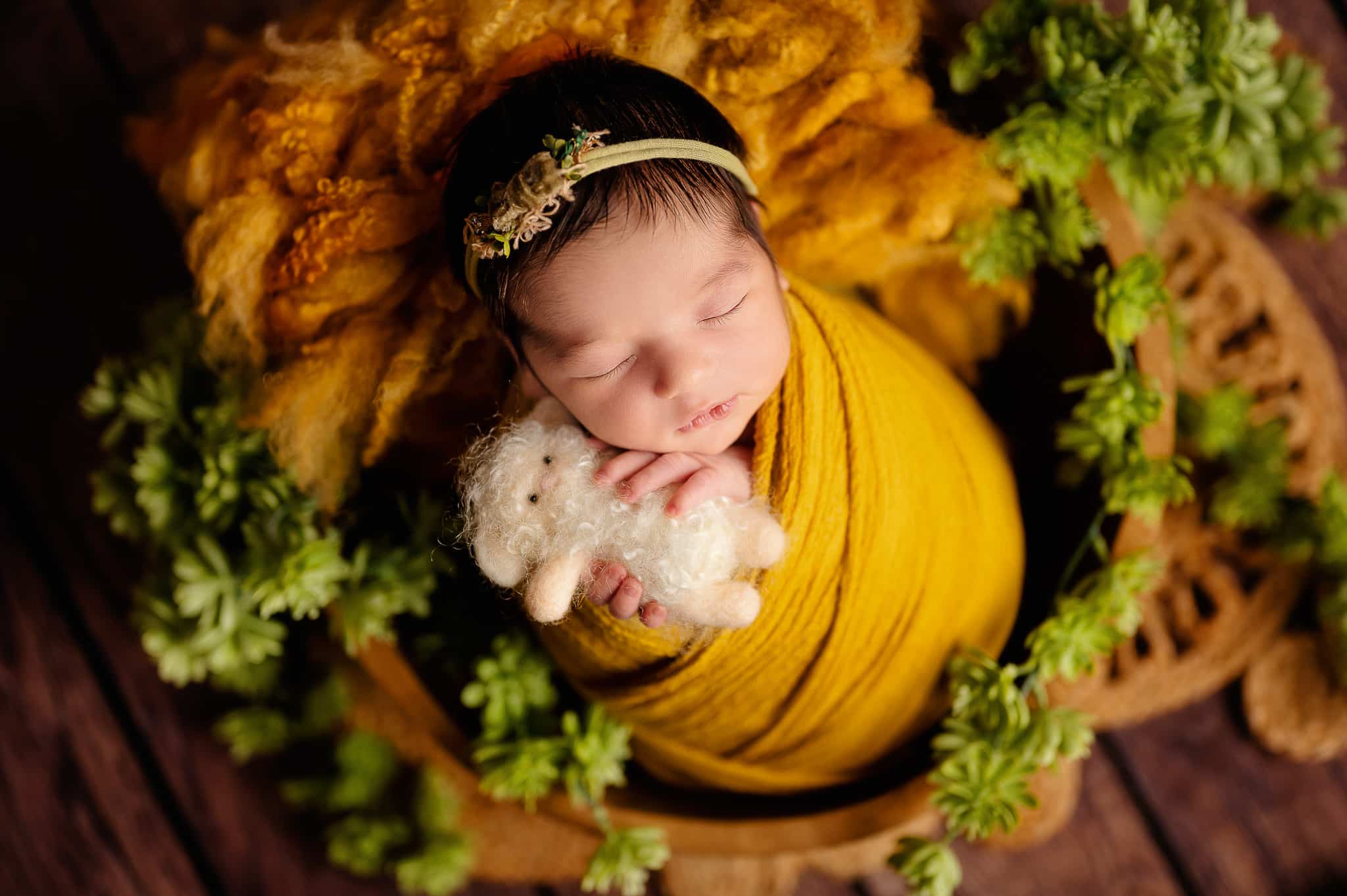 Newborn wrap photography example
