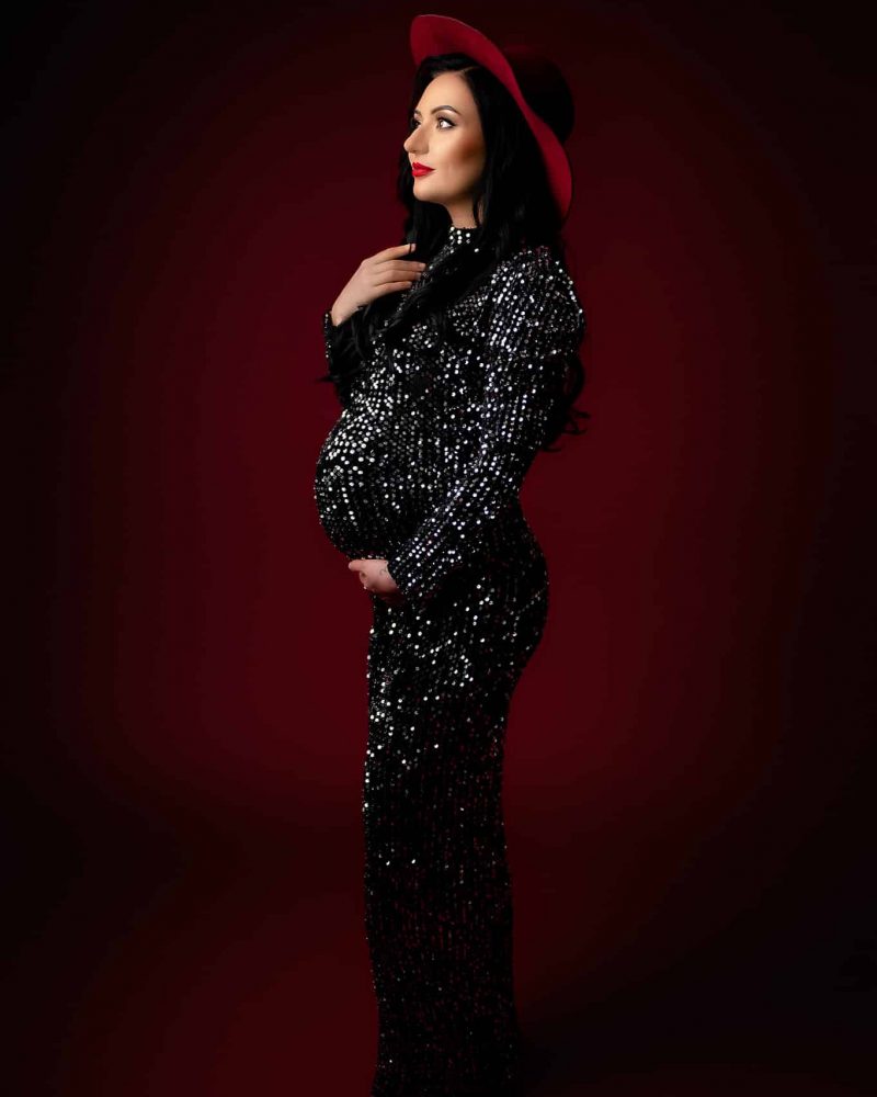 Elegant pregnancy dress perfect for capturing your baby bump