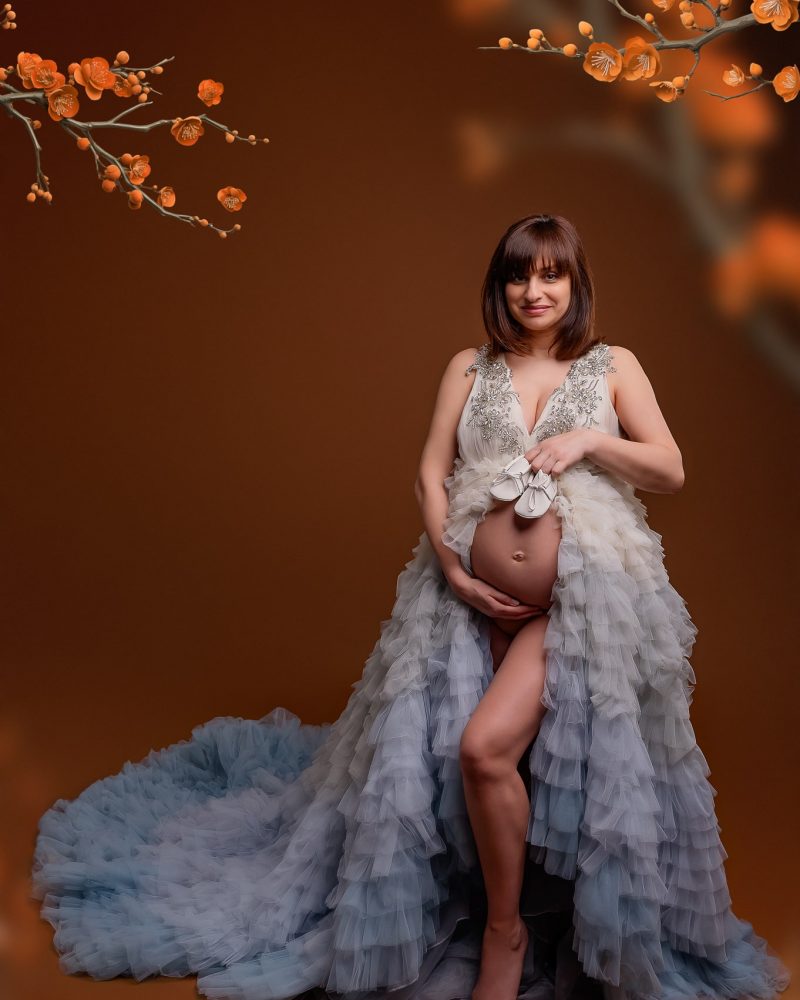 Maternity photography Milton Keynes - professional studio pregnancy session Maternity photography Milton Keynes - professional studio pregnancy session