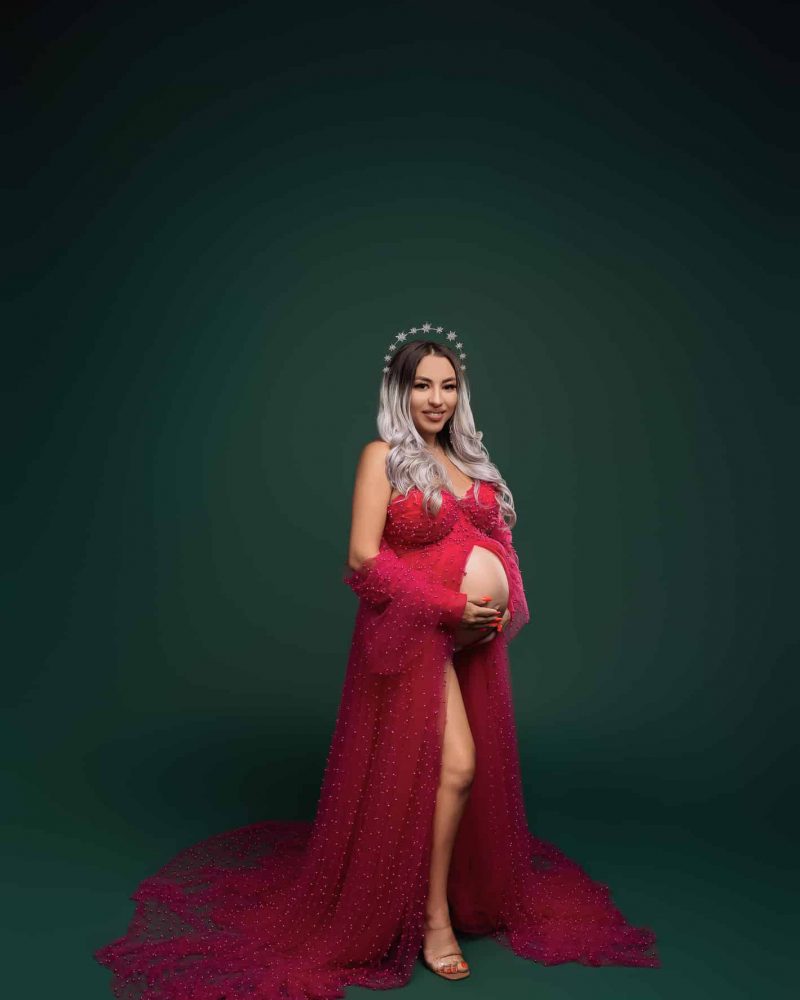 Powerful elegance for strong mothers