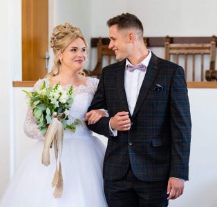 Wedding portraits Marlow Thames riverside Buckinghamshire Wedding portraits Marlow Thames riverside Buckinghamshire