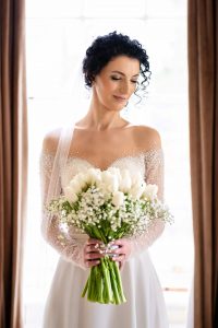 High Wycombe bride groom outdoor portraits professional High Wycombe bride groom outdoor portraits professional