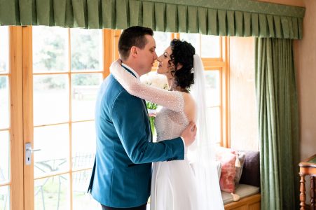 Buckinghamshire wedding photographer covering Milton Keynes Buckinghamshire wedding photographer covering Milton Keynes